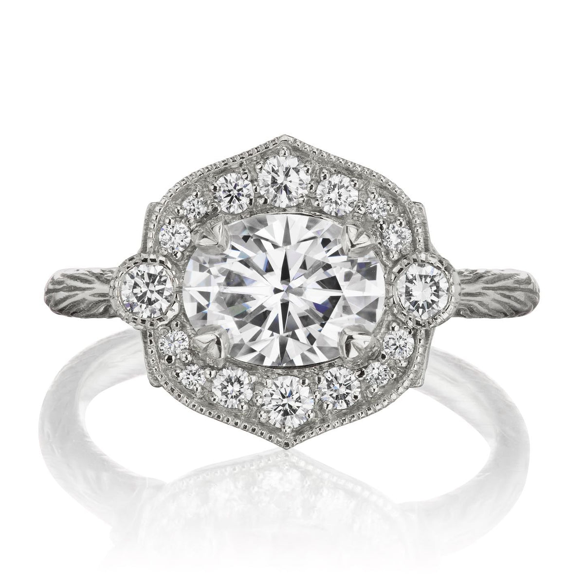 ・LILLIAN・Oval Moissanite Center, Diamond Halo (1.86ctw)