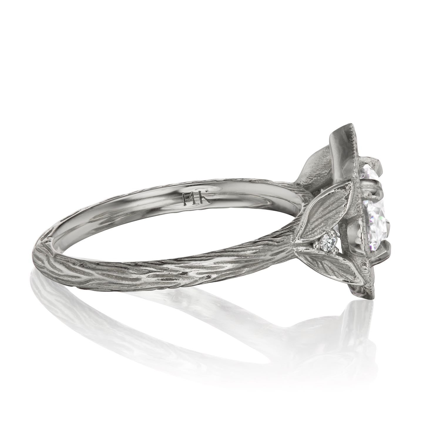 ・LILLIAN・Oval Moissanite Center, Diamond Halo (1.86ctw)