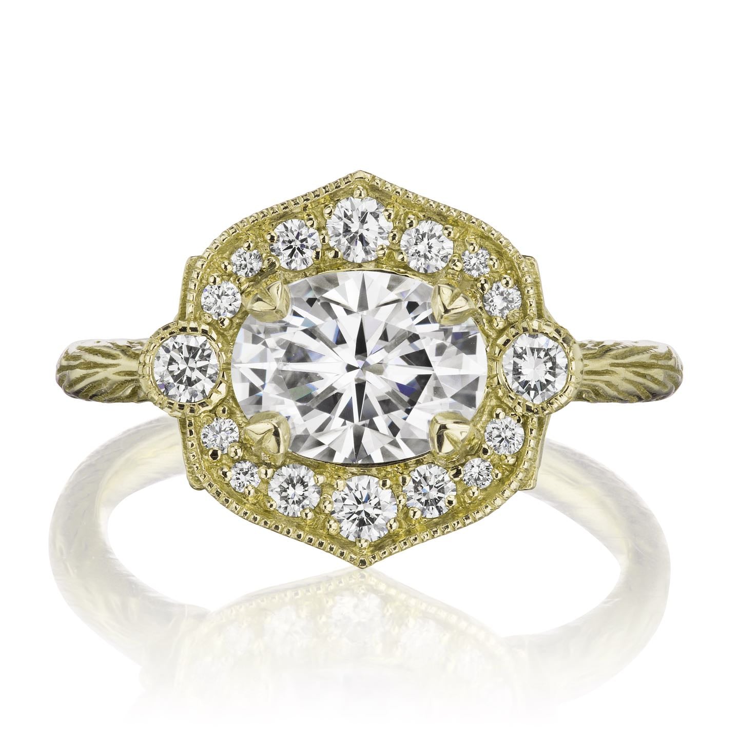 ・LILLIAN・Oval Moissanite Center, Diamond Halo (1.86ctw)