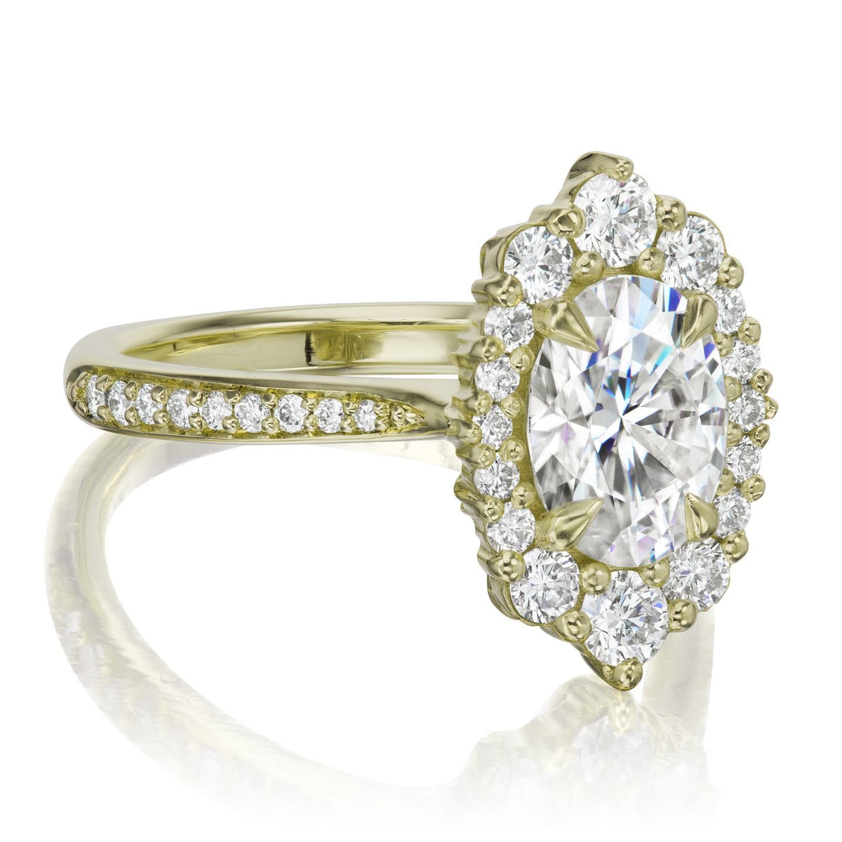 ・SOFIA・Oval Lab-Grown Diamond Center Diamond Halo (1.5ctw+)