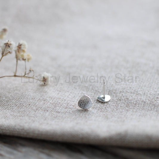 Organic stud earring - image 2
