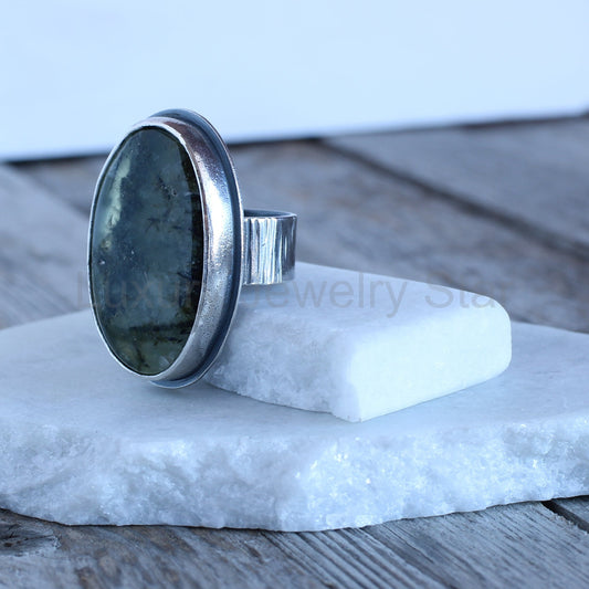 Prehnite Ring - Size S - Limited Edition - image 2