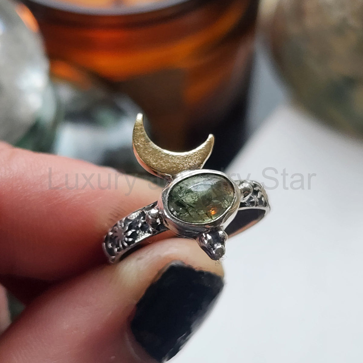Size 7.5, Spring Green Tourmaline - image 2