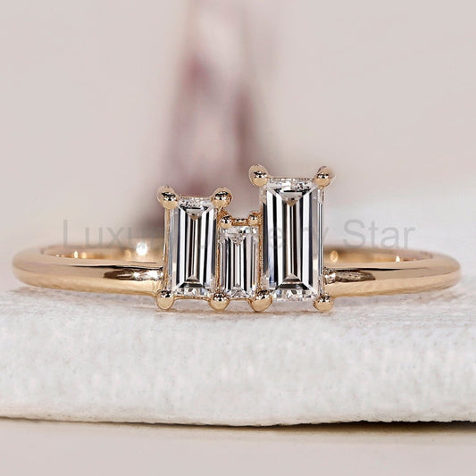 Baguette Diamond Ring - Yellow Gold