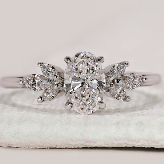 Oval Cut Diamond Ring With Muse Setting