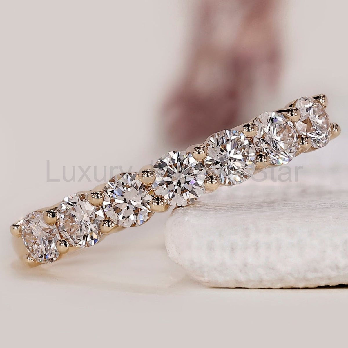 Round Cut Diamond 7 Stone Wedding Band in Yellow Gold