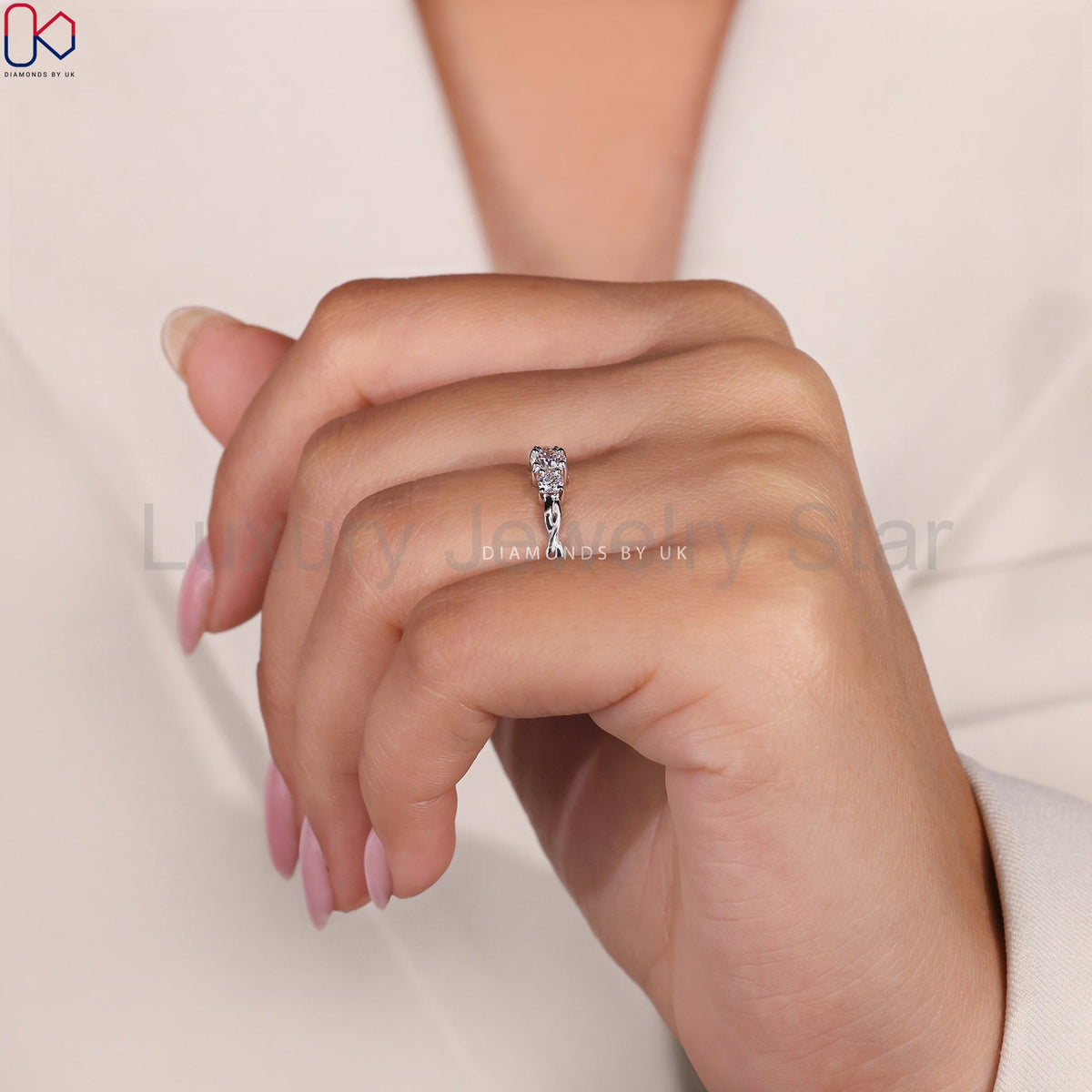 Round Cut Diamond Ring - Twisted Band - image 8