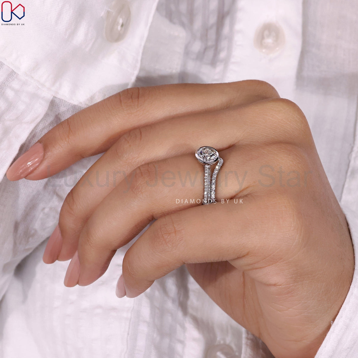 Round Cut Diamond Ring And Chevron Wedding Band - image 4