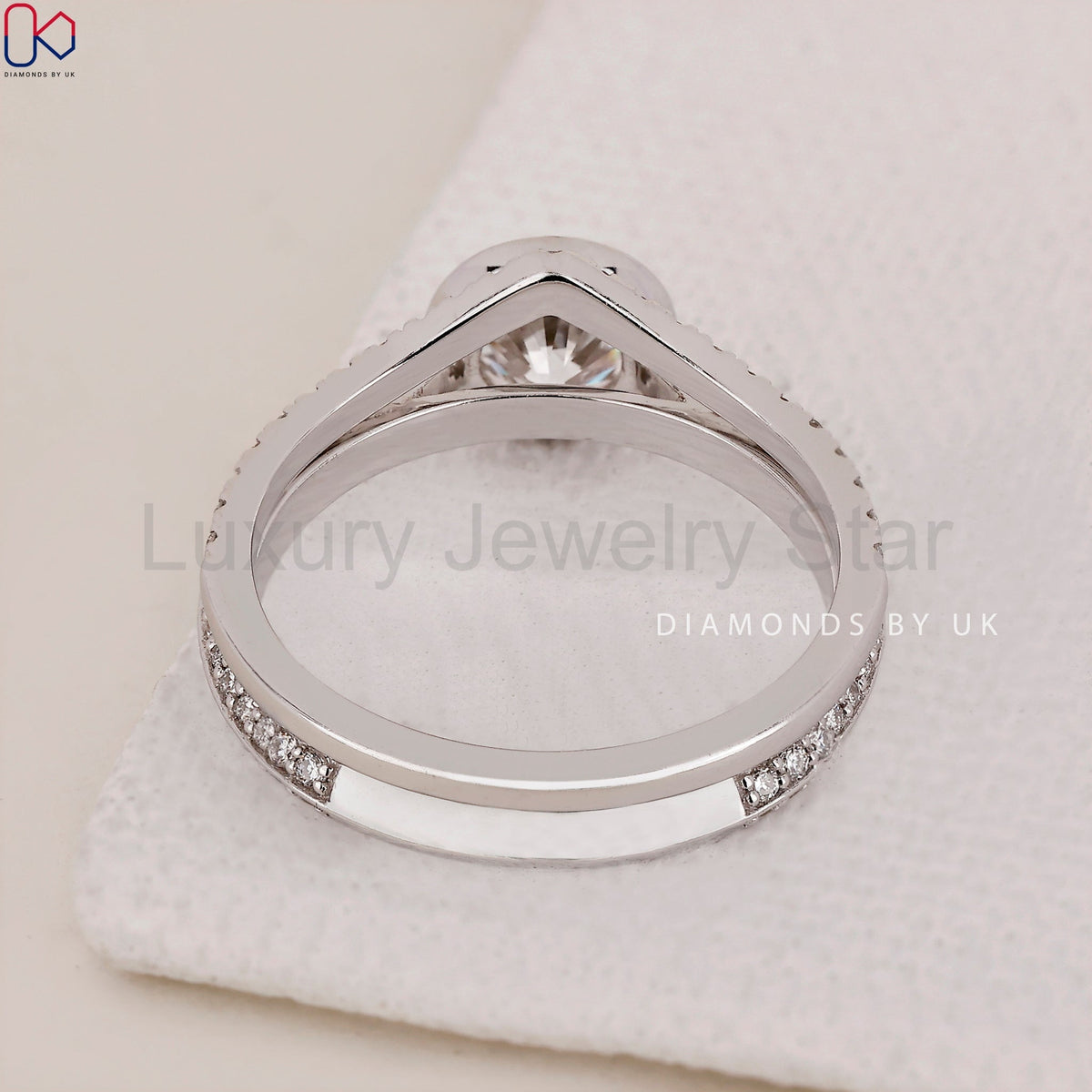 Round Cut Diamond Ring And Chevron Wedding Band - image 7