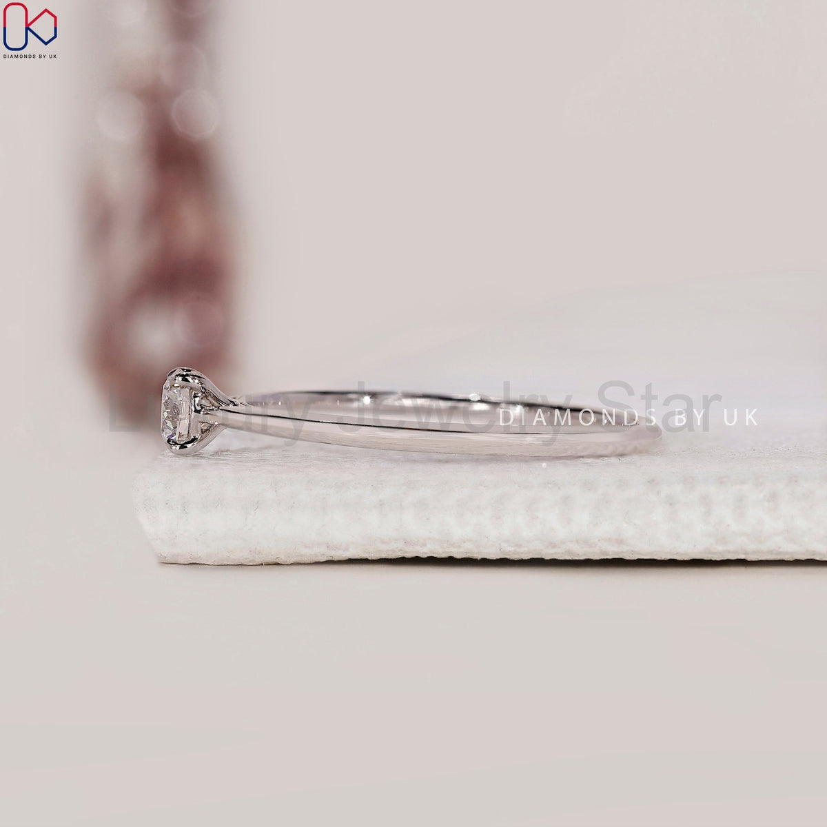 Round Cut Diamond Ring With Solitaire Style - image 3