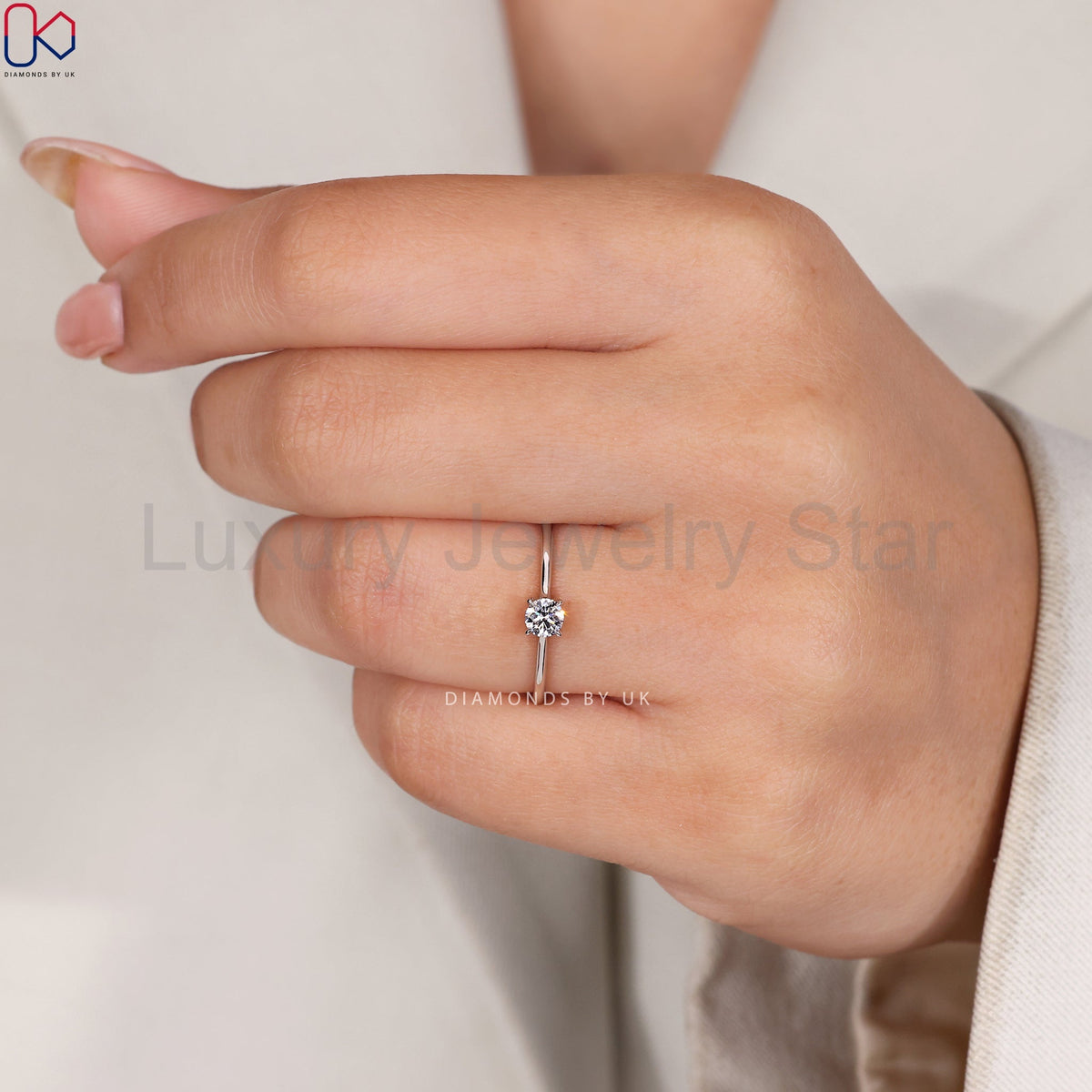 Round Cut Diamond Ring With Solitaire Style - image 7