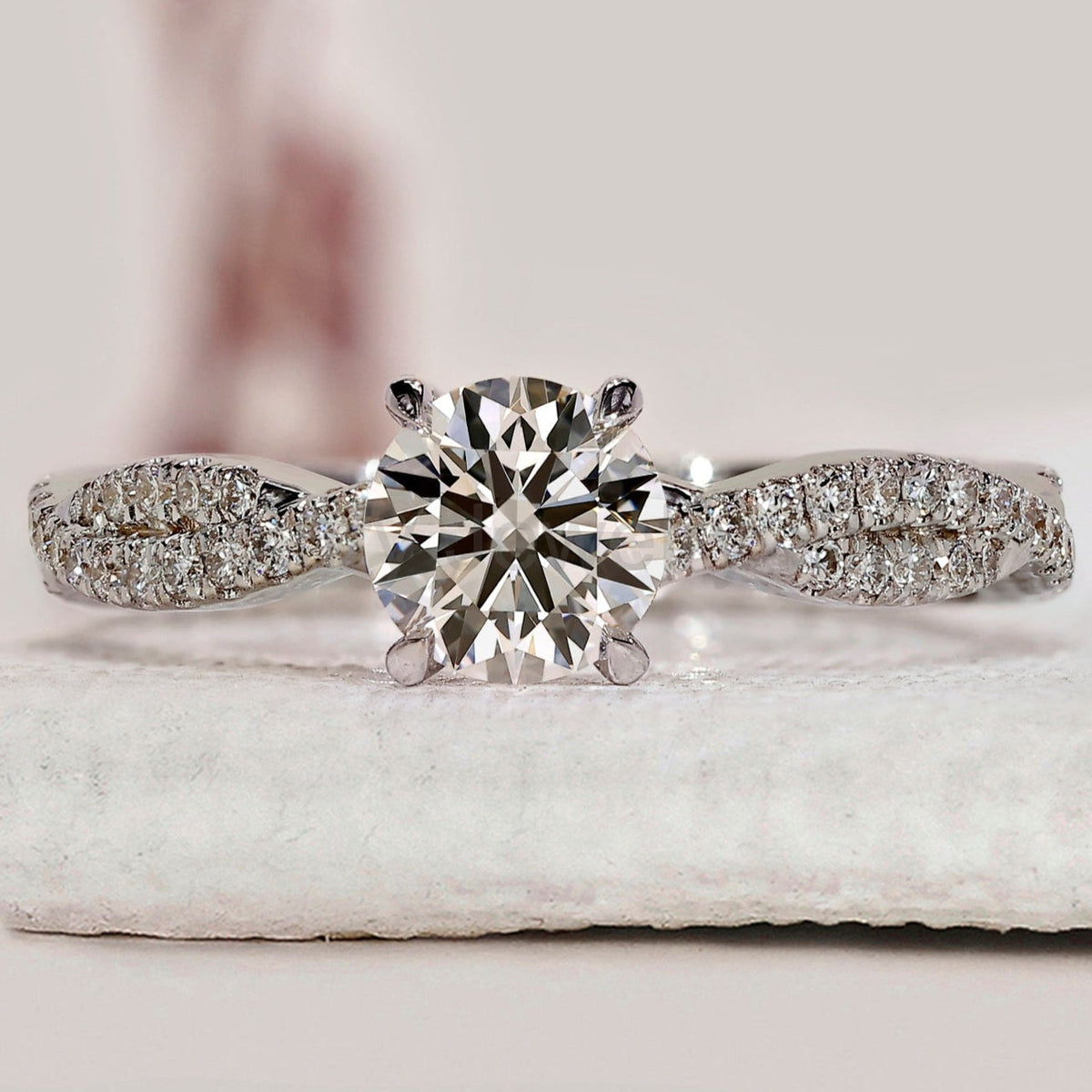 Round Cut Diamond Ring With Twisted Pave Set