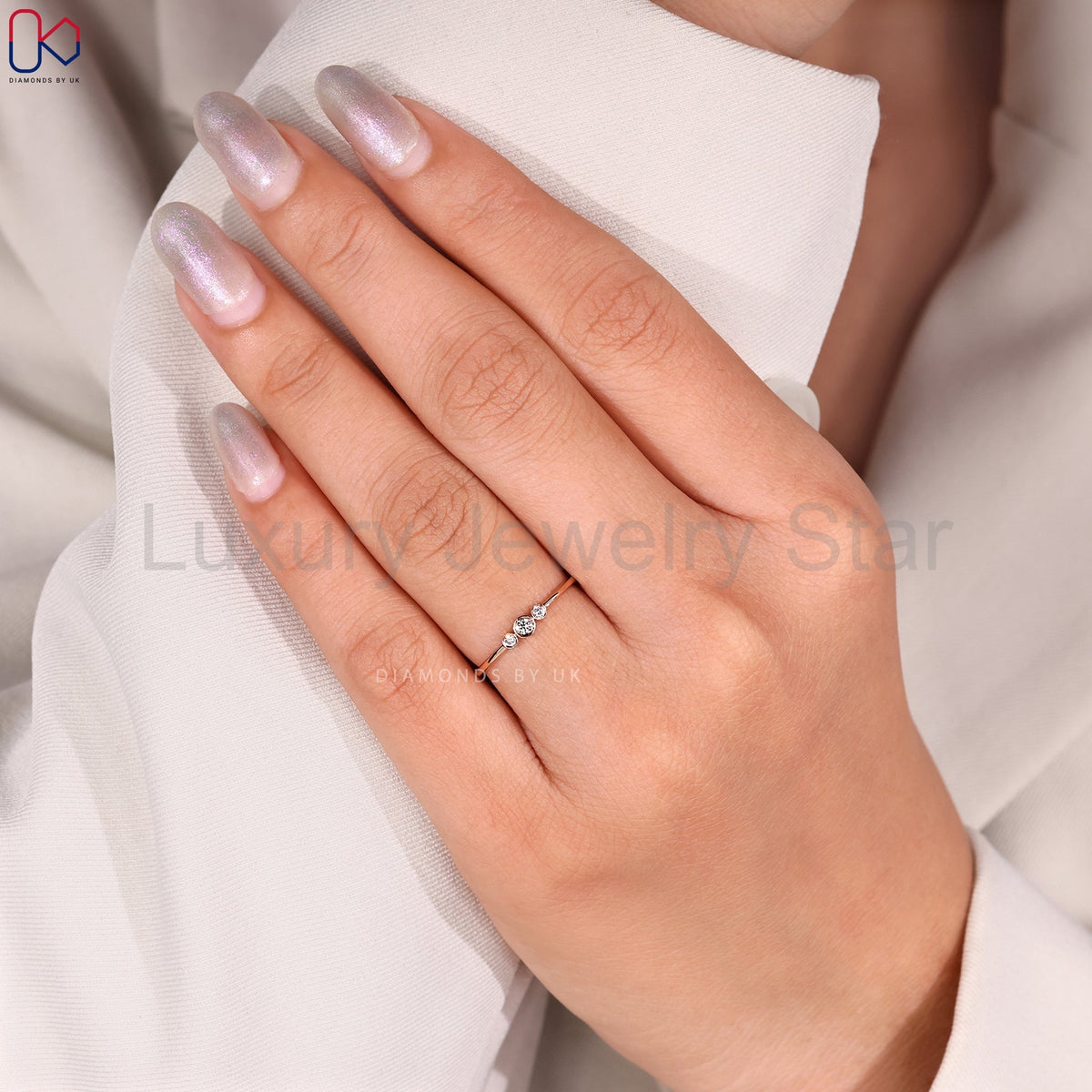 Round Diamond 3 Stone Bezel Set Band - image 2