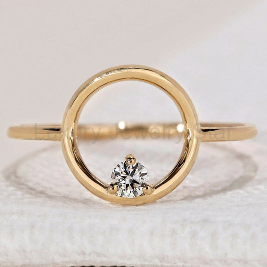 Round Diamond Open Circle Ring