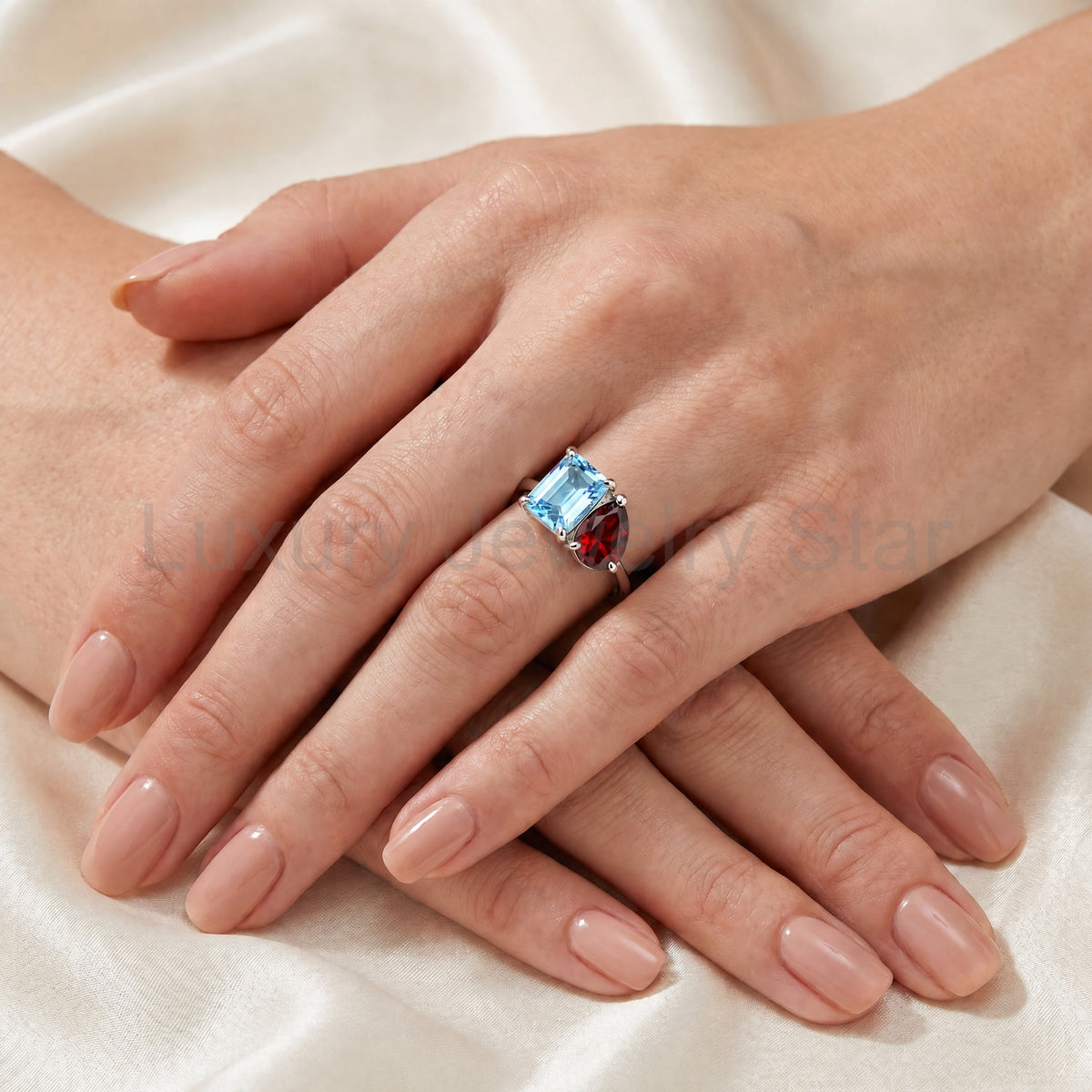 Toi et Moi Engagement Ring - image 2