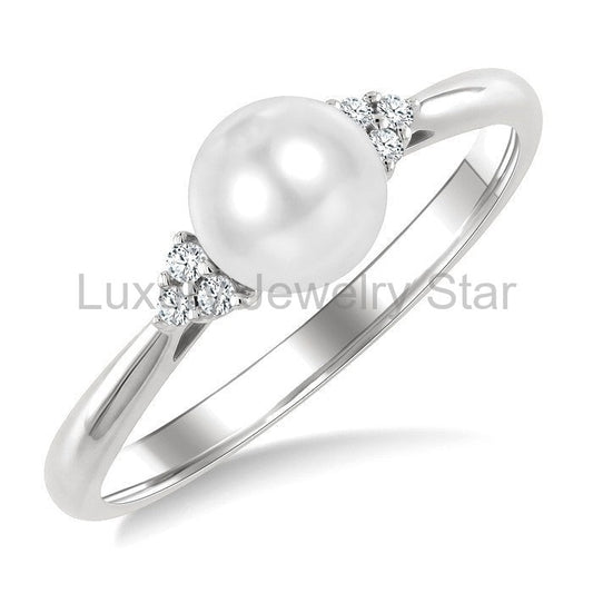 Pearl & Diamond Fashion Ring
