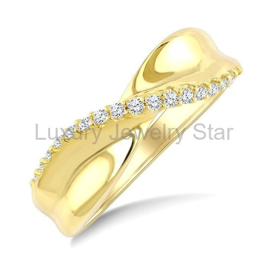 Twisted Diamond Fashion Band
