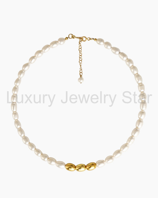 Curve Pearl Choker