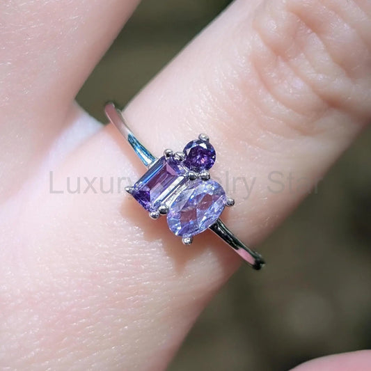 The Elia - Amethyst Small Cluster Ring