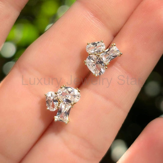 The Elia - Moissanite Small Cluster Studs