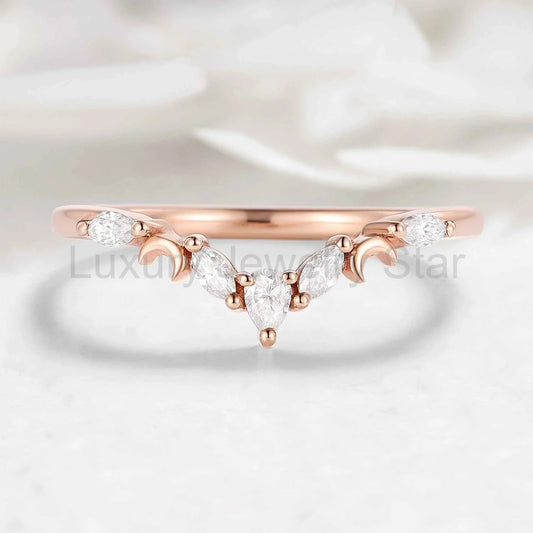 Crescent Moon-Inspired V-Shaped Moissanite Wedding Band