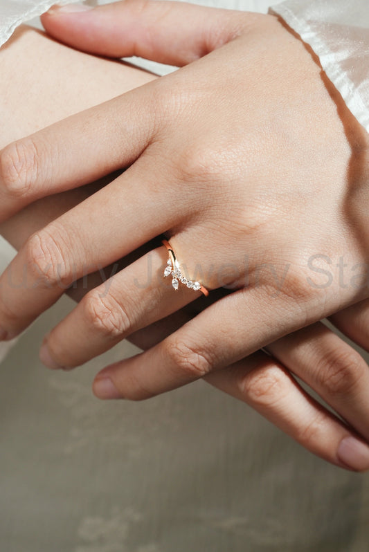Moissanite Curved Stackable Wedding Band