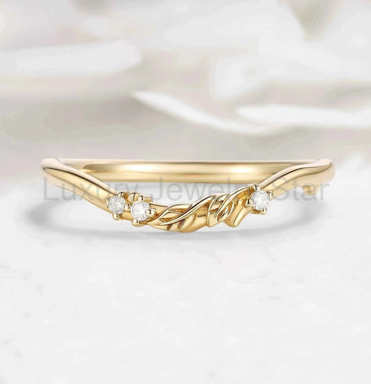 Nature-Inspired Leaf Moissanite Chevron Wedding Band