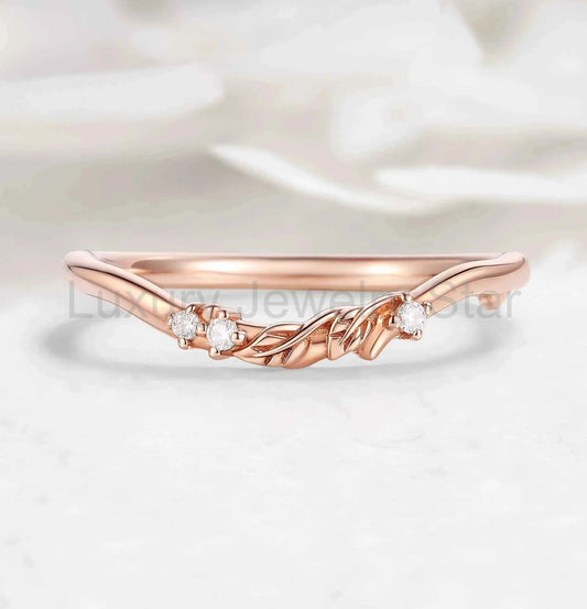 Nature-Inspired Leaf Moissanite Chevron Wedding Band