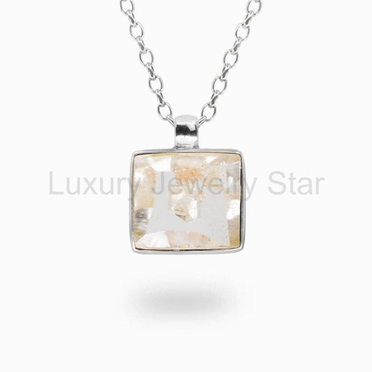 Manifestation Quartz Necklace
