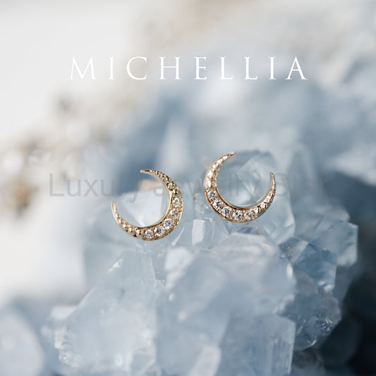 [Divina] Ready-to-Ship Crescent Moon Natural Diamond Earrings