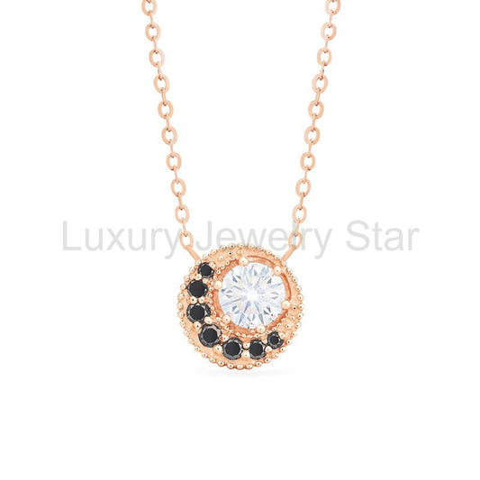 [Luna] Crescent Moon Necklace in Moissanite