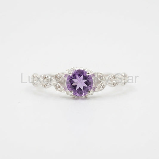 Round Cut Alexandrite 18k White Gold Dainty Engagement Ring