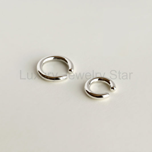 LARGE HUG EAR CUFF - image 2