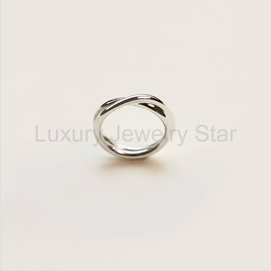 MEDIUM INFINITE RING