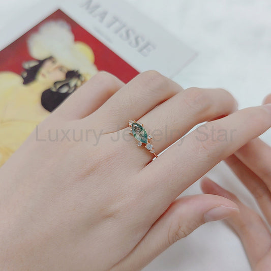 1.5ct Marquise Cut Moss Agate Cluster Vintage Ring - image 2