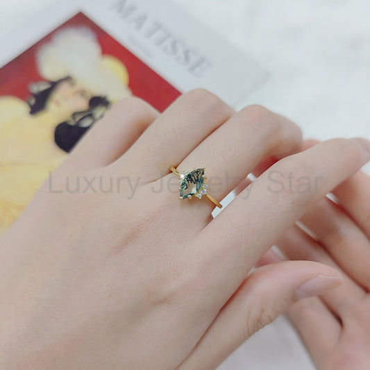 Marquise Cut Moss Agate Cluster Vintage Ring - image 2