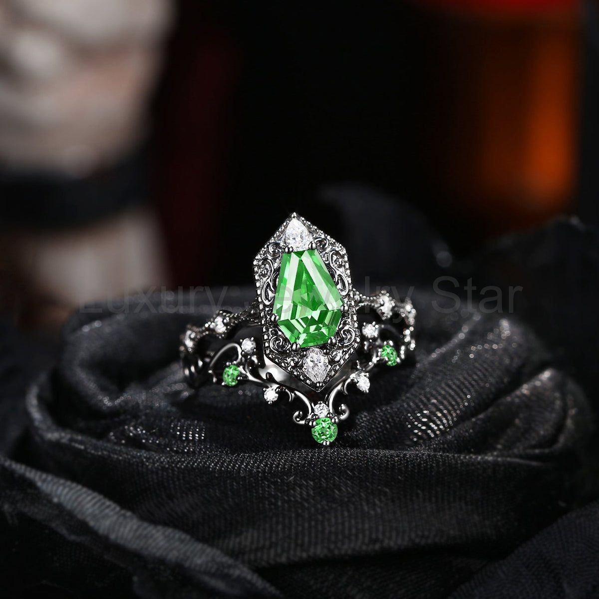 Retro Filigree Coffin Lab Tsavorite Vampire Gothic Black Gold Engagement Ring Set 2pcs - image 2
