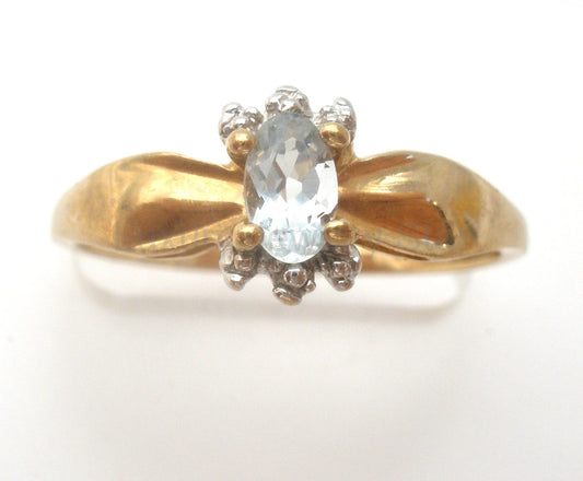 Aquamarine 10K Yellow Gold Ring Size 7