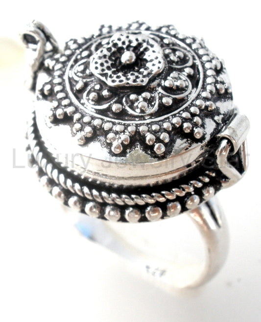Poison Ring Sterling Silver Size 8.5
