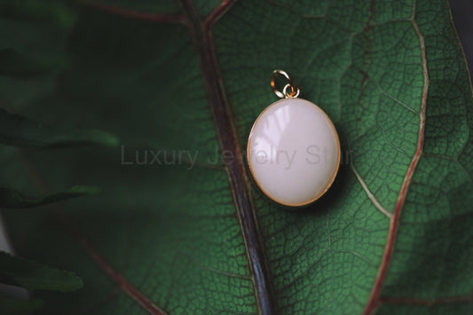Oval Pendant