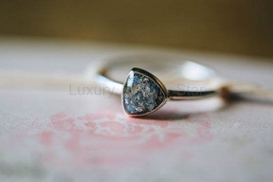 Trillion keepsake ring - image 2
