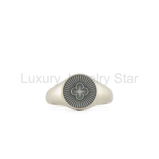 Silver Clover Ring