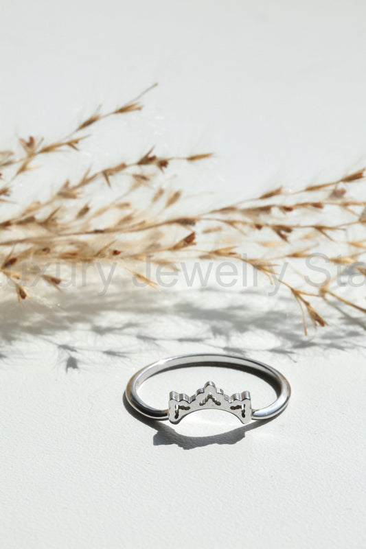 Taia Curved Lace Nesting Band – Ready to Ship