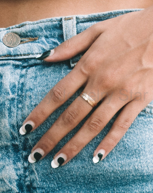 HAMMERED ETERNITY BAND - image 2