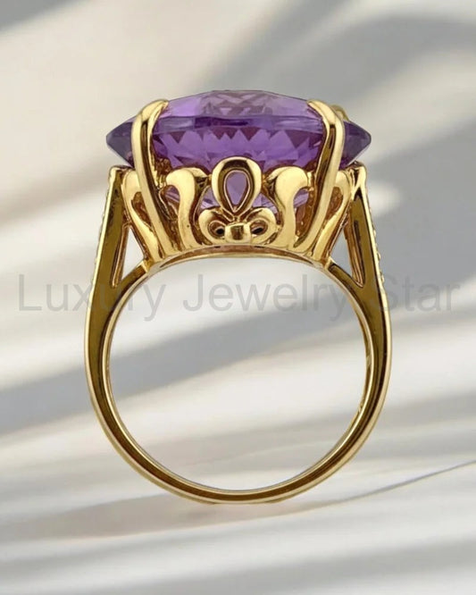 Rare Collector's 14K Gold Amethyst Ring 11ct Cushion Pineapple Facet