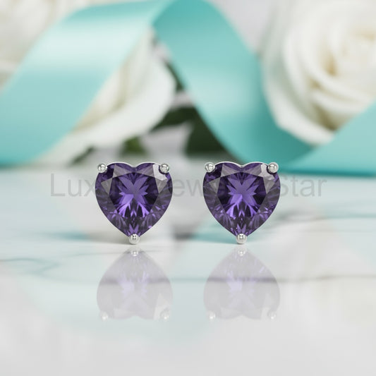 2.7 ct Heart-cut Amethyst Stud Earrings