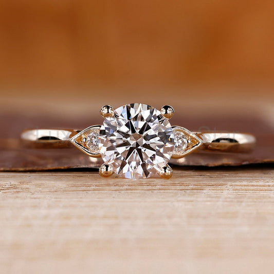 Three Stone Round Diamond Ring