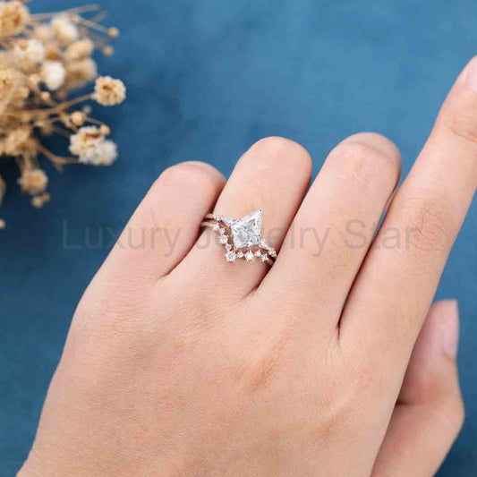 1.0CT~5.0CT Kite cut Lab Grown Diamond Engagement Ring Set - image 2