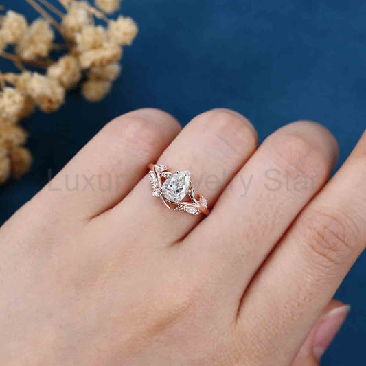 1.0CT~5.0CT Pear cut Lab Grown Diamond Engagement Ring - image 2