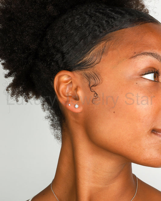 4 Prong CZ Single Stud | 2.5mm - image 2